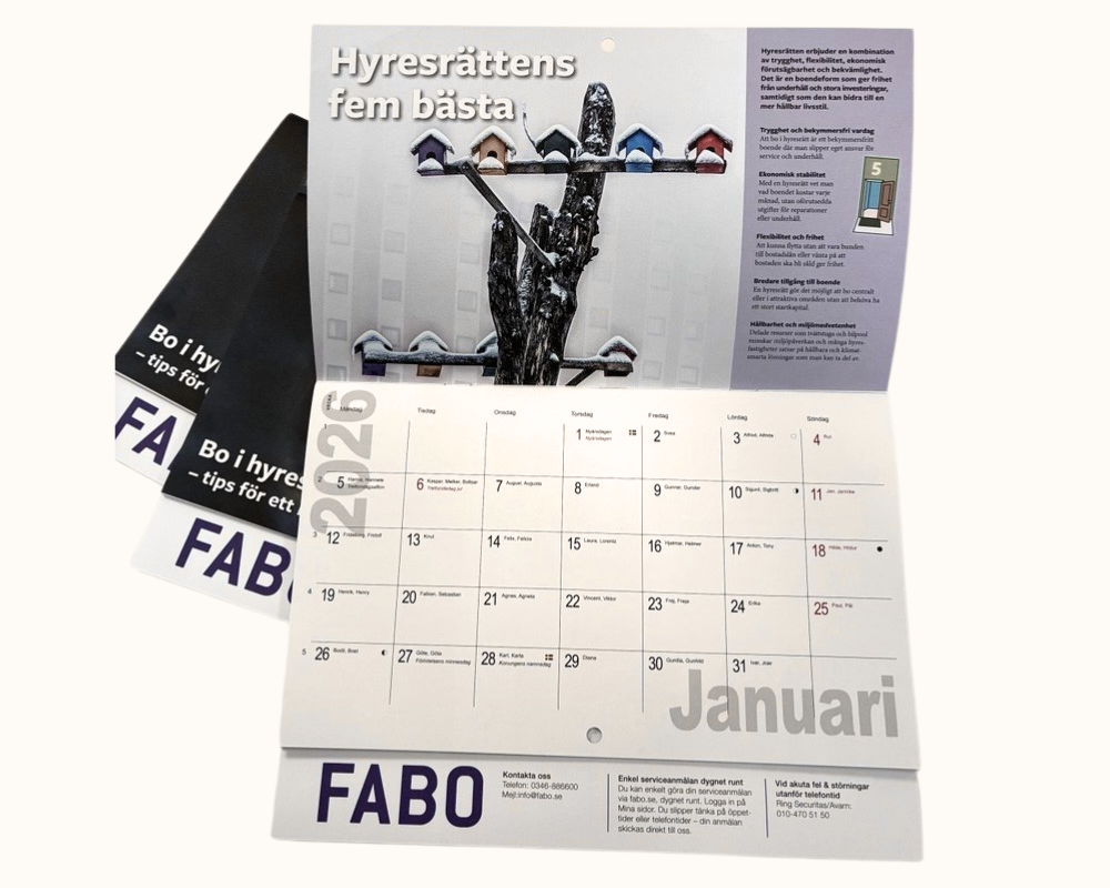 Bild på en väggkalender för 2026