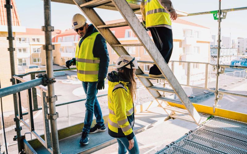 Inspektion med skyddshjälm
